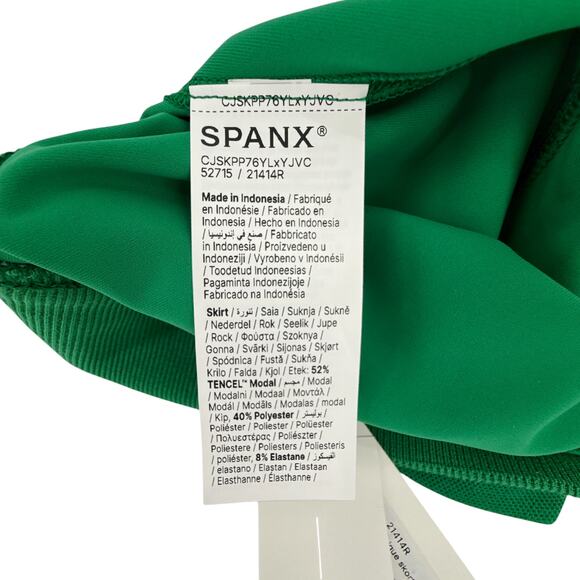 SPANX AirEssentials® Pique Skort in Field Green XS - Picture 4 of 9